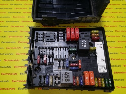 Panou sigurante VW TOURAN 1K0937124K