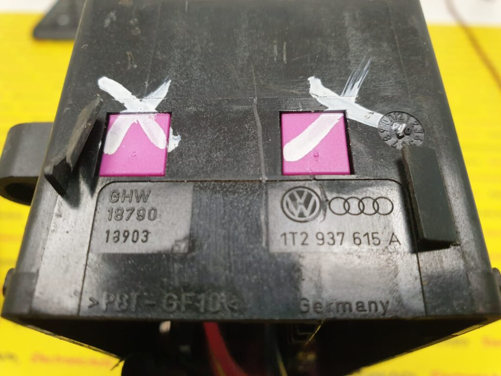 Panou Sigurante VW Touran, 1T2937615A