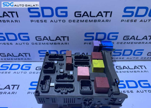 Panou Tablou Sigurante Bord Renault Laguna 2 2002 - 2007 Cod 8200004201E 8200004201