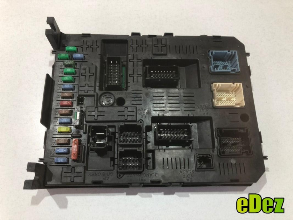 Panou / tablou sigurante Citroen C4 Picasso (2006->) [UD_] 2.0 hdi RHH 163 cp 28119759