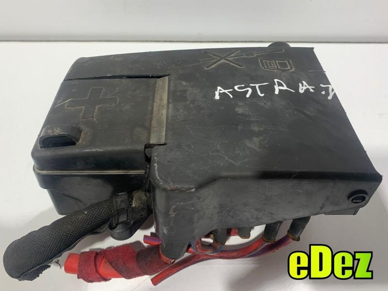 Panou / tablou sigurante Opel Astra J (2009-2012) 1.4 benzina A14XER 365927271
