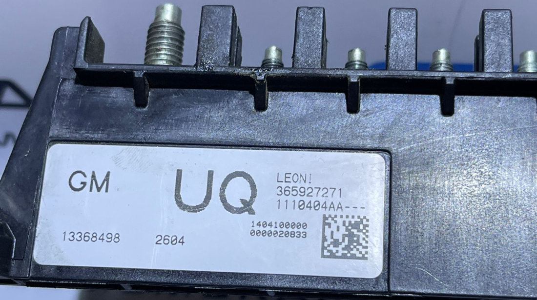 Panou Tablou Sigurante Relee Baterie Acumulator Opel Astra J 2009 - 2015 Cod 13368498
