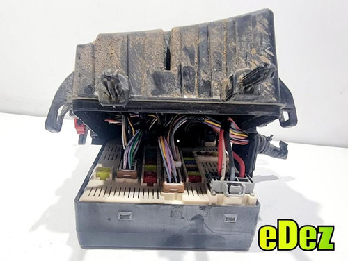 Panou / tablou sigurante Renault Scenic 3 (2009-2011) 1.5 dci K9K (846) 284B68372R