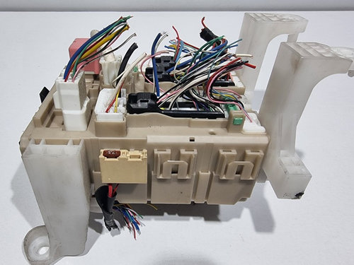 Panou / tablou sigurante Toyota Avensis (2009-2012) [T27] 2.0 d 1ADFTV 82730-05C80