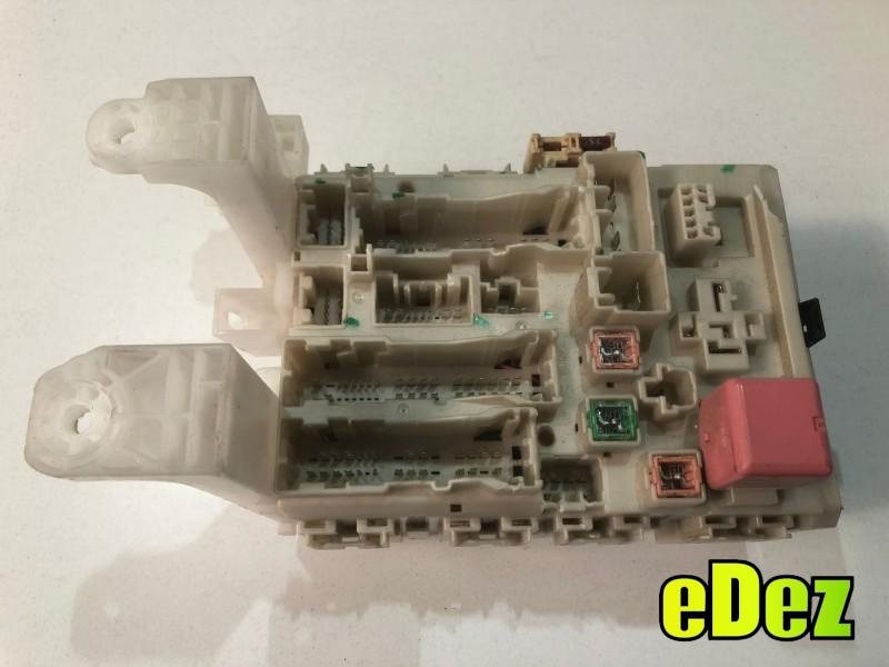 Panou / tablou sigurante Toyota Avensis (2009-2012) [T27] 2.0 d4d 1AD-FTV 93 kw 82730-05150-b