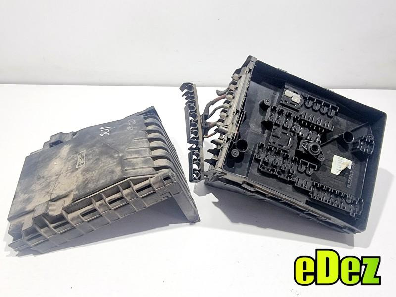 Panou / tablou sigurante Volkswagen Passat B7 (2010-2014) 2.0 tdi CBBB 3C0971249