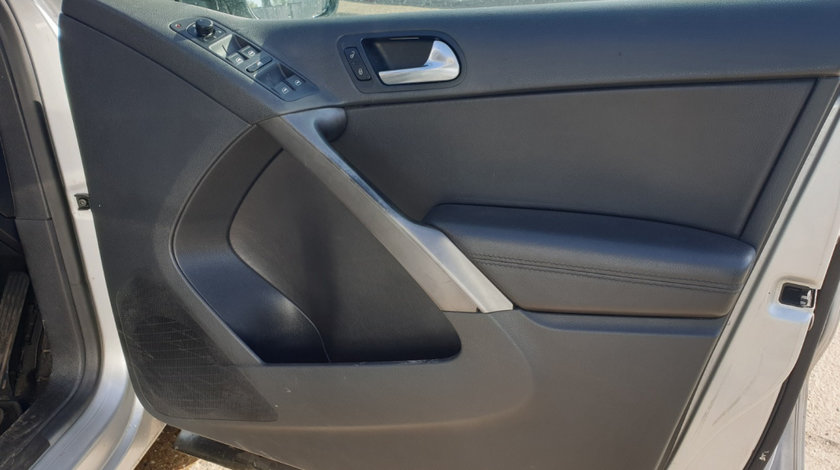 Panou Tapiterie Fata Interior Piele de pe Usa Portiera Dreapta Fata Volkswagen Tiguan 2007 - 2015