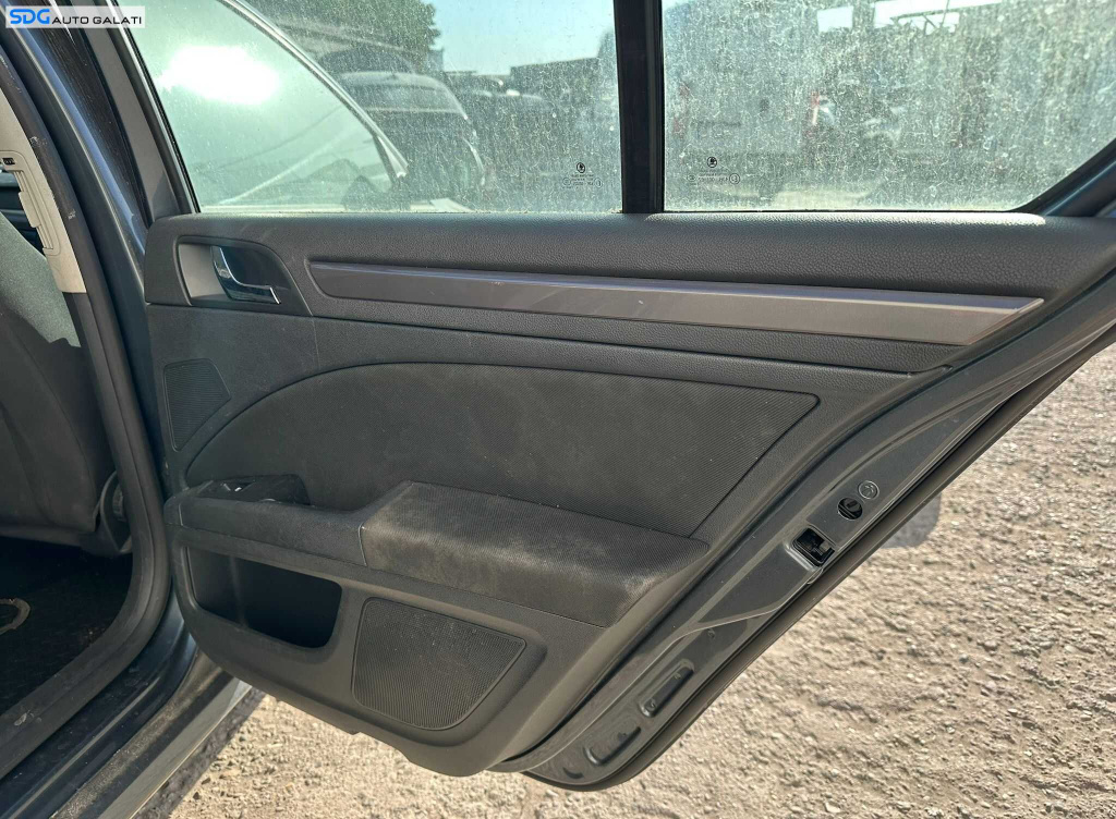 Panou Tapiterie Fata Interior Textil de pe Usa Portiera Dreapta Spate Skoda Superb 2 Hatchback Berlina 2008 - 2015 [K4570]