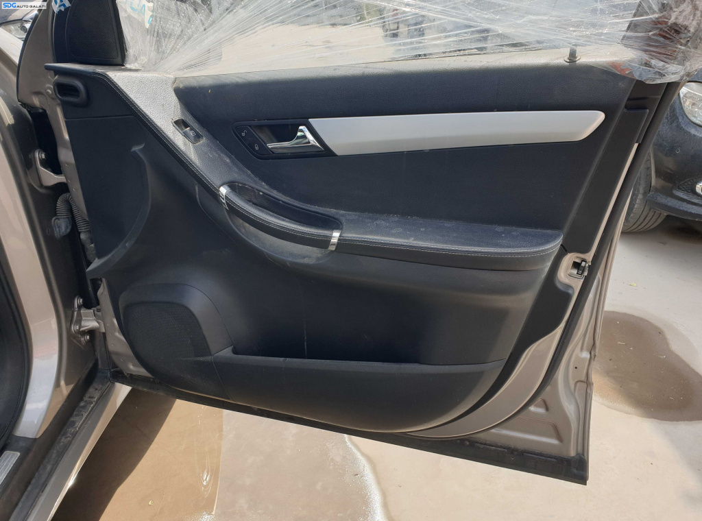 Panou Tapiterie Fata Interior Usa Portiera Dreapta Fata Mercedes Clasa R Class V251 W251 2005 - 2010 [K6745]