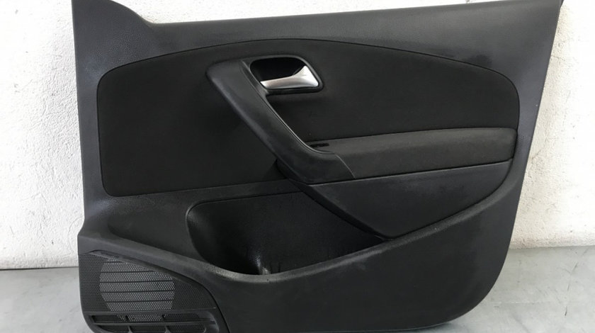 Panou tapiterie usa dreapta fata Volkswagen Polo 6R 1.2 TSI,CBZ 90cp Manual sedan 2013 (cod intern: 72278)