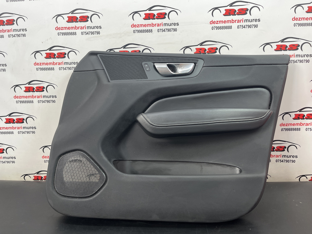 Panou tapiterie usa dreapta fata Volvo XC60 sedan 2019 (31446175)