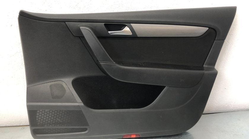 Panou tapiterie usa dreapta fata VW Passat B7 2.0 TDI sedan 2013 (cod intern: 87064)