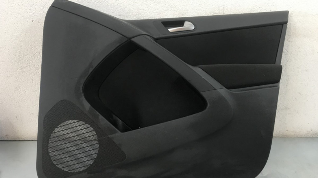 Panou tapiterie usa dreapta fata VW Tiguan 2.0TDI,4x4, Manual LQU sedan 2011 (cod intern: 34527)