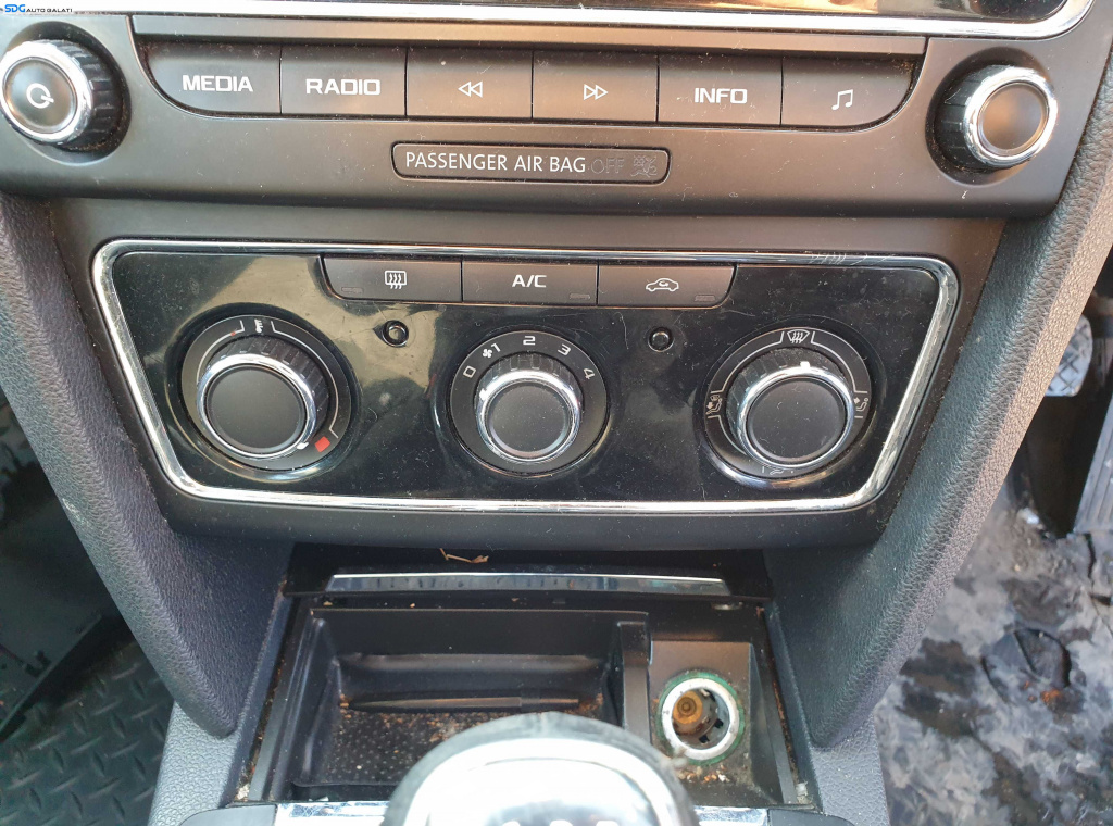 Panou Unitate Comanda AC Aer Conditionat Clima Climatronic Skoda Superb 2 2008 - 2015 [K4549]