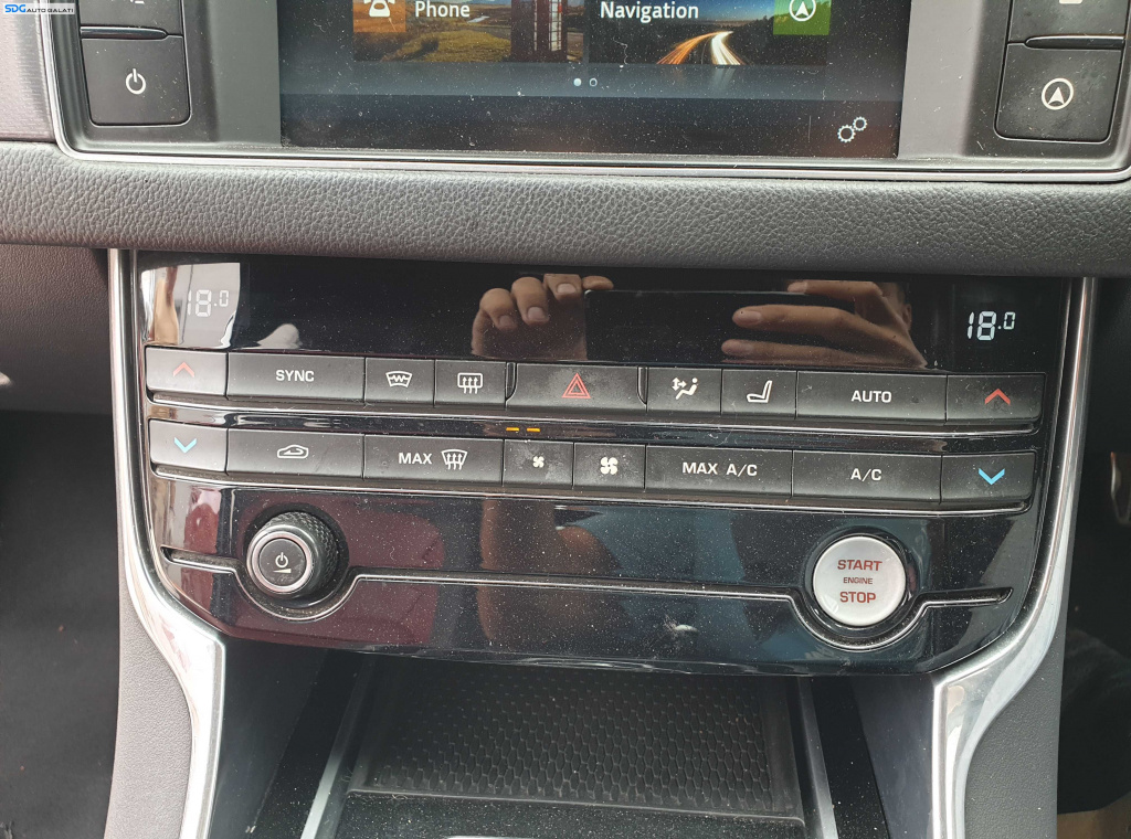 Panou Unitate Comanda AC Aer Conditionat Clima Climatronic Jaguar XF X260 2015 - 2020 [K6133]