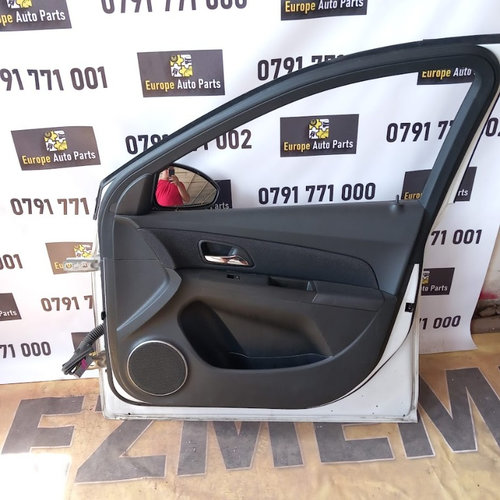 Panou usa dreapta fata Chevrolet Cruze 1.7 D Hatchback cod motor LUD an 2012