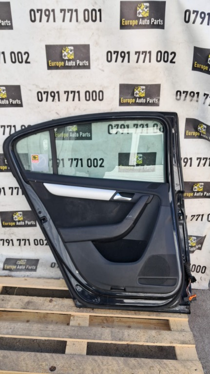 Panou usa stanga spate Vw Passat B7 an 2012 sedan