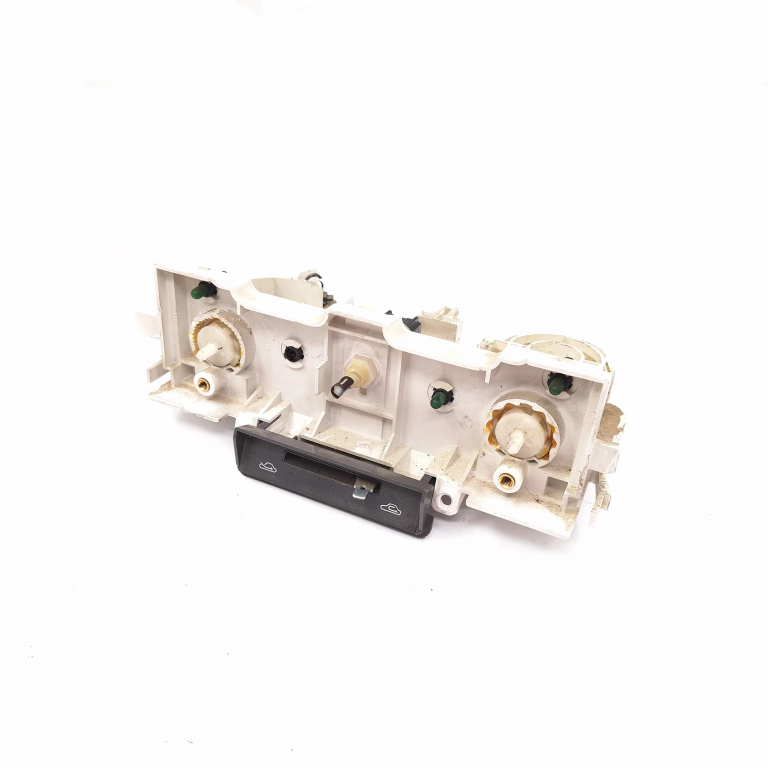 Panou Ventilatie / Panou Comanda Clima / Ac Clima / Climatronic,AC / Aer Conditionat Mazda 2 (DY) 2003 - 2007 Motorina