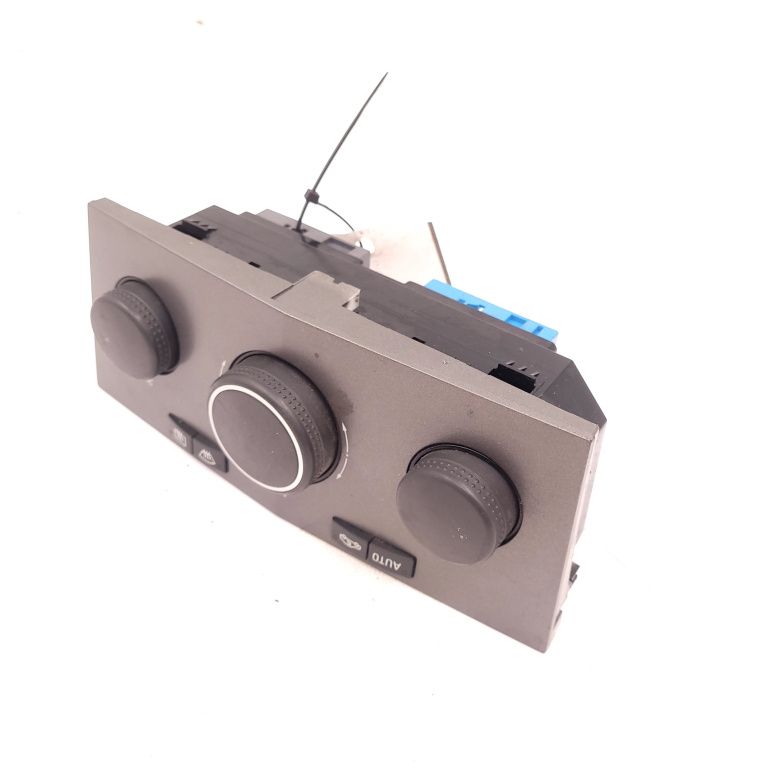 Panou Ventilatie / Panou Comanda Clima / Ac Clima / Climatronic,AC / Aer Conditionat Opel ZAFIRA B 2005 - 2014 Motorina 13168100, 901512570000, 90151-257-0000, 0AM7504C68, 0AM75-04C68