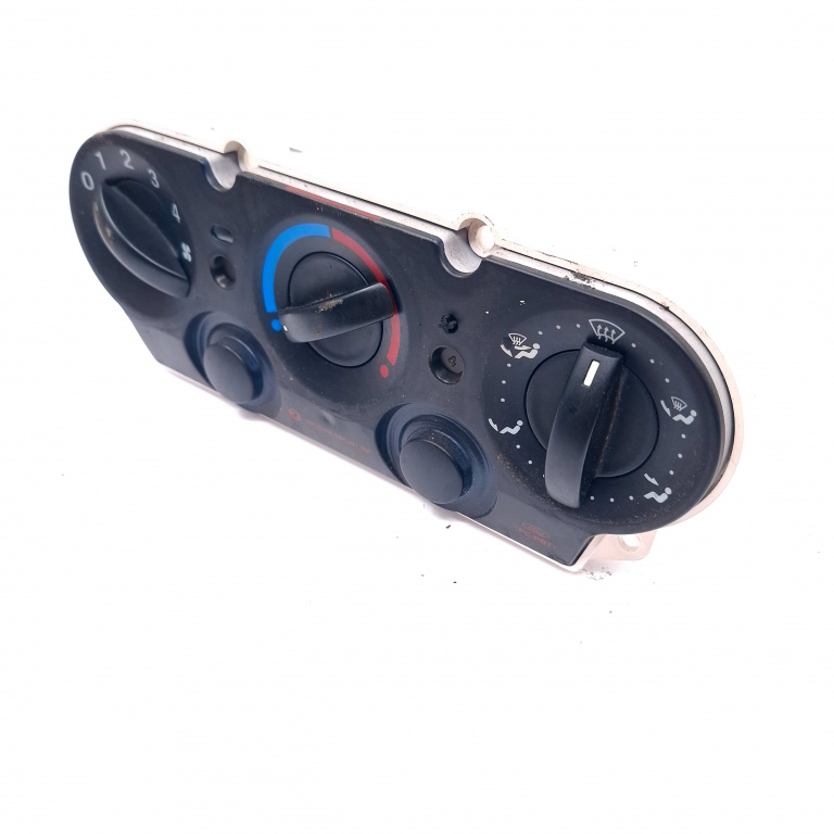Panou Ventilatie / Panou Comanda Clima / Ac Ford Fiesta Mk 5 2002-2008 1.6 16V Fyja Benzina Ac / Aer Conditionat 2S6H18549Bd, 2S6H-18549-Bd, Vp2S6H18K391Bf Visteon