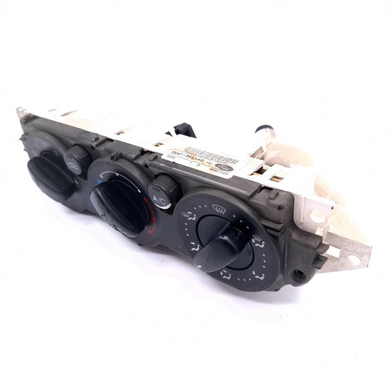 Panou Ventilatie / Panou Comanda Clima / Ac Ford Focus Mk 2 2005-2010 1.6 Hwda Benzina Ac / Aer Conditionat 3M5T19980Ad, 3M5T-19980-Ad, 69607320, P69607320608230050, 69607003 Ford