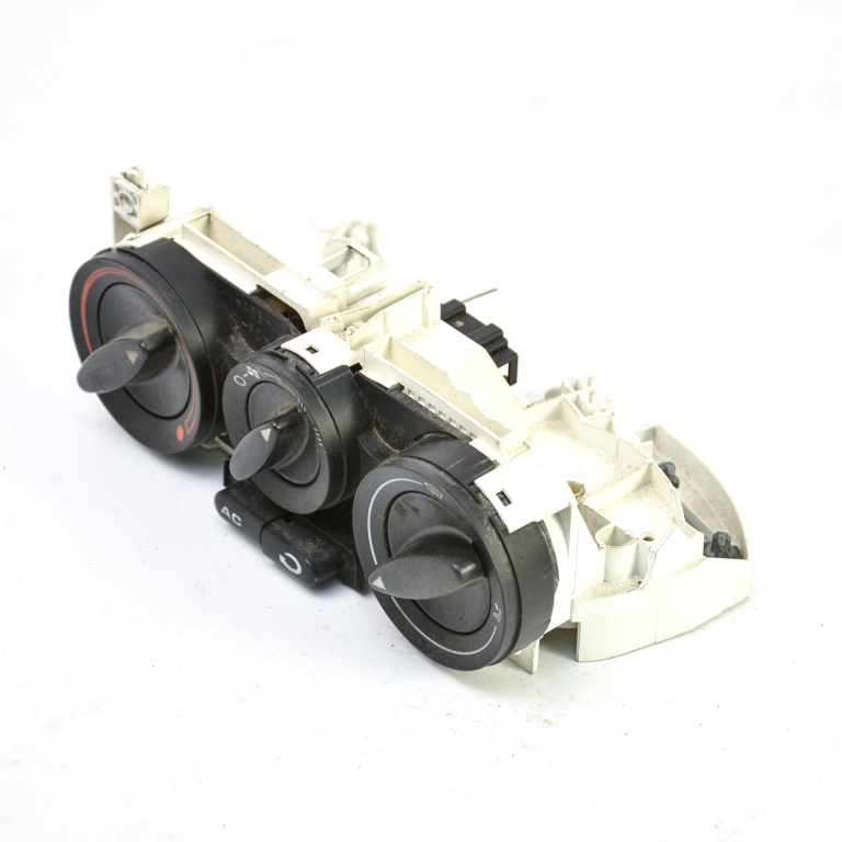 Panou Ventilatie / Panou Comanda Clima / Ac Seat Leon (1M1) 1999-2006 Ac / Aer Conditionat 1M0820045C Valeo