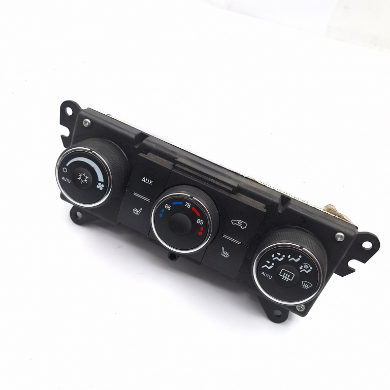 Panou Ventilatie / Panou Comanda Clima / Ac Suzuki Xl7 (Jc) 2006-2009 3.6 Tractiune Integrala N36A Benzina Ac / Aer Conditionat 25882265, 082447782, 382265B0810010B6, 3353101009395826