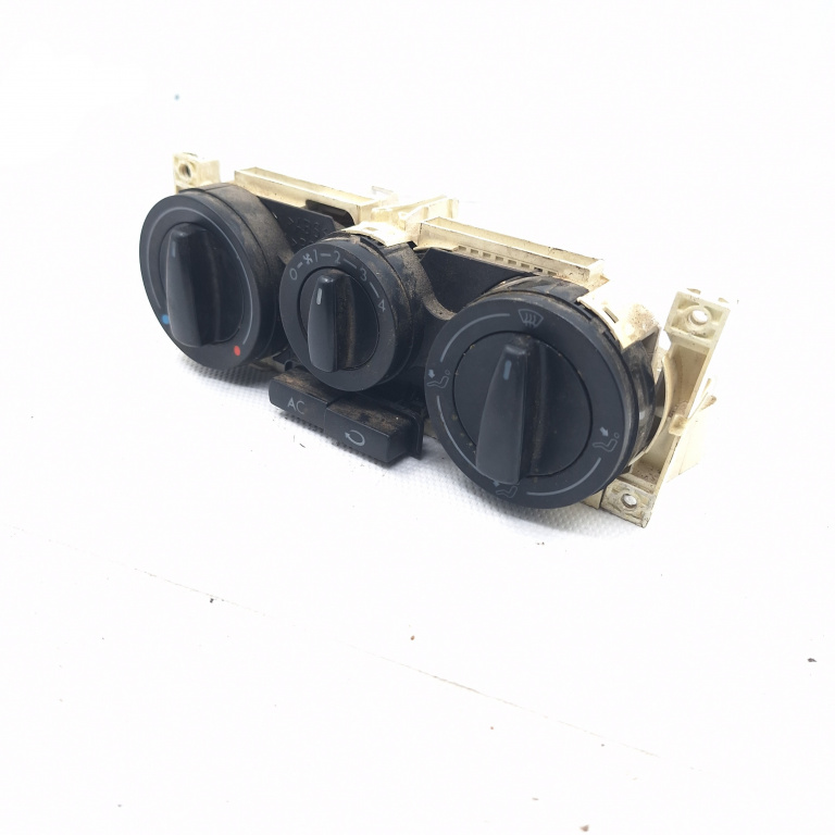Panou Ventilatie / Panou Comanda Clima / Ac Vw Bora (1J) 1998-2005 Ac / Aer Conditionat