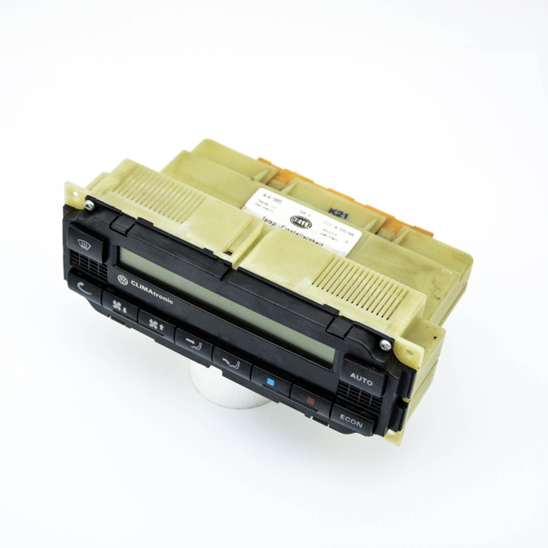 Panou Ventilatie / Panou Comanda Clima / Ac Vw Golf 4 1997-2004 1.6 Akl Benzina Ac / Aer Conditionat Clima / Climatronic 3B1907044A