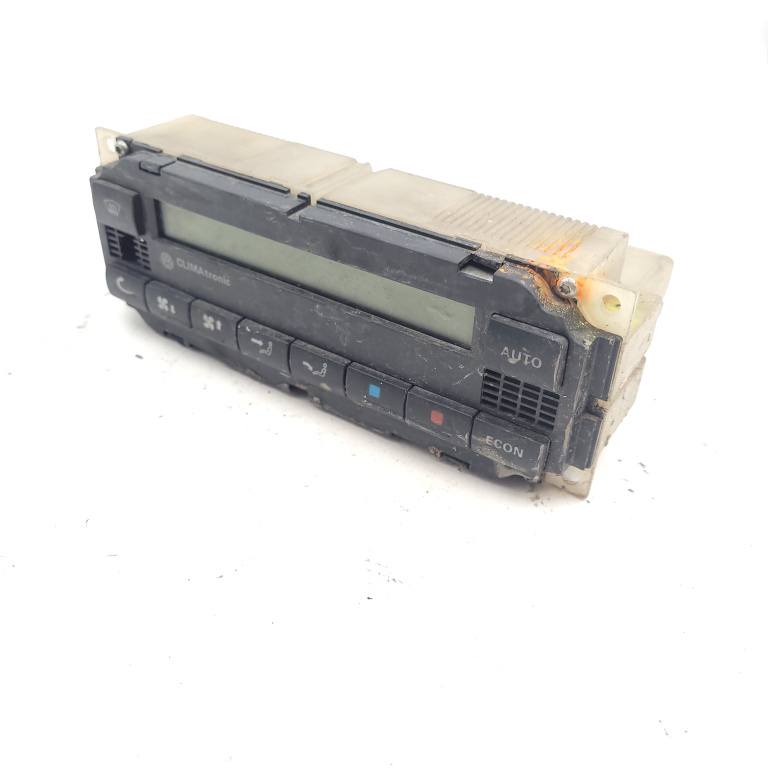 Panou Ventilatie / Panou Comanda Clima / Ac Vw Golf 4 1997-2004 Clima / Climatronic 5Hb00761710, 5Hb007617-10, 3B1907044B Hella