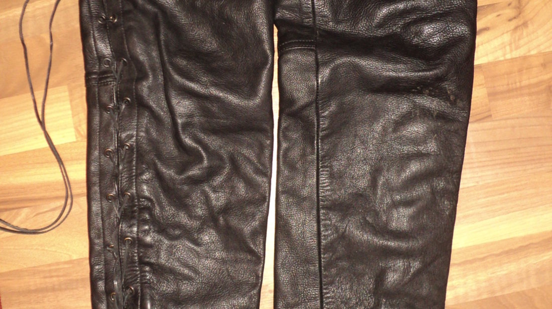 pantaloni moto,rock,chopper din piele naturala cu snur ,siret