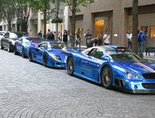 Parada de supercaruri in Tokyo