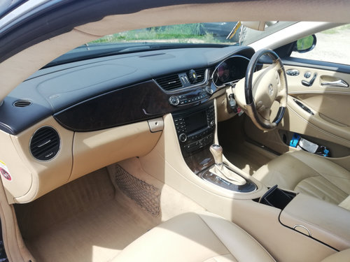 PARASOLAR DREAPTA MERCEDES CLS W219 3.0 V6