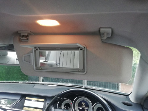PARASOLAR DREAPTA MERCEDES W218 CLS 350 CDI