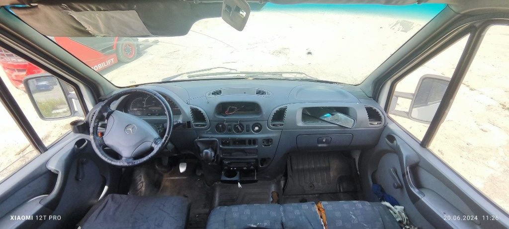 Parasolar mercedes sprinter 903 2. 2 tdi 130cp
