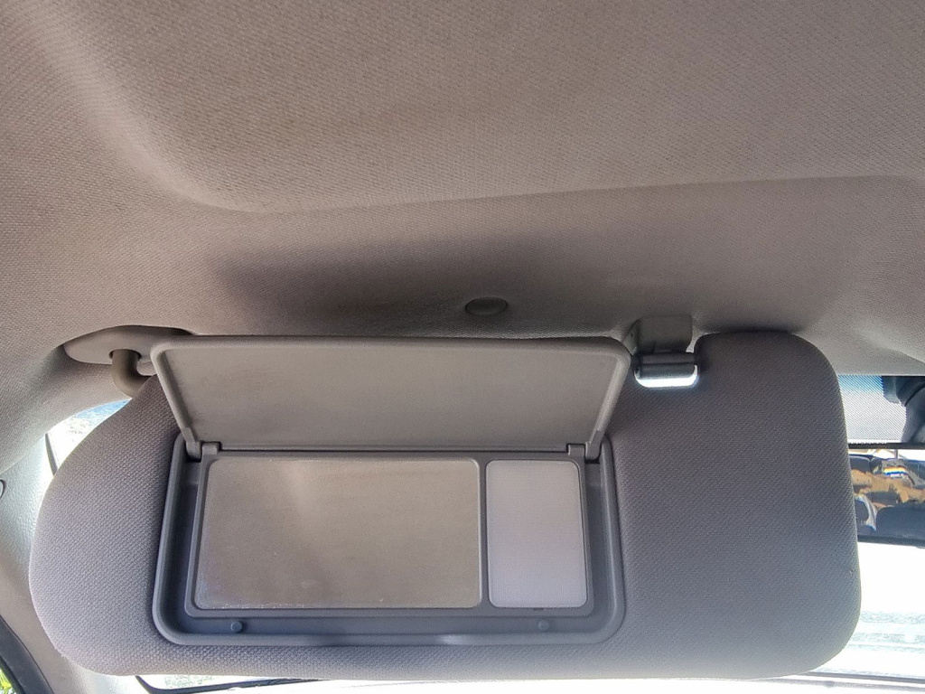 Parasolar stanga KIA Sorento 1 [Fabr 200