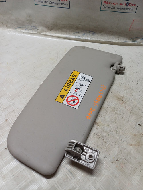 Parasolar stanga Nissan Qashqai 1.2 Benzina 2014, -