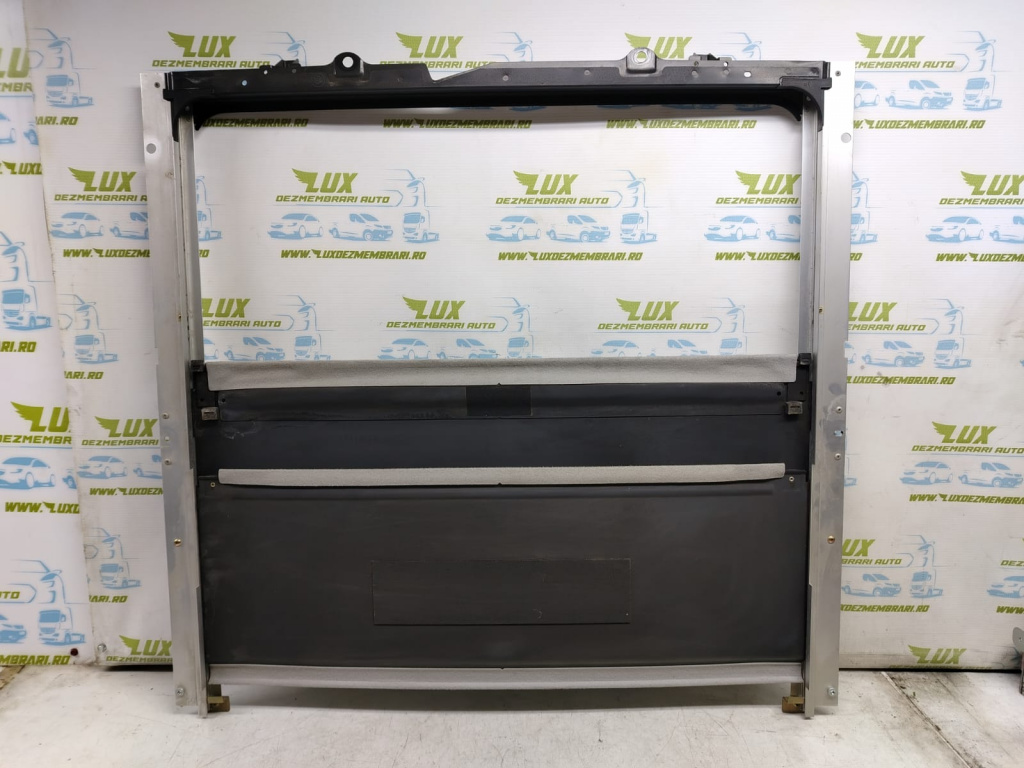 Parasolar trapa Mitsubishi Outlander [2001 - 2008] 2.0 benzina 4G63