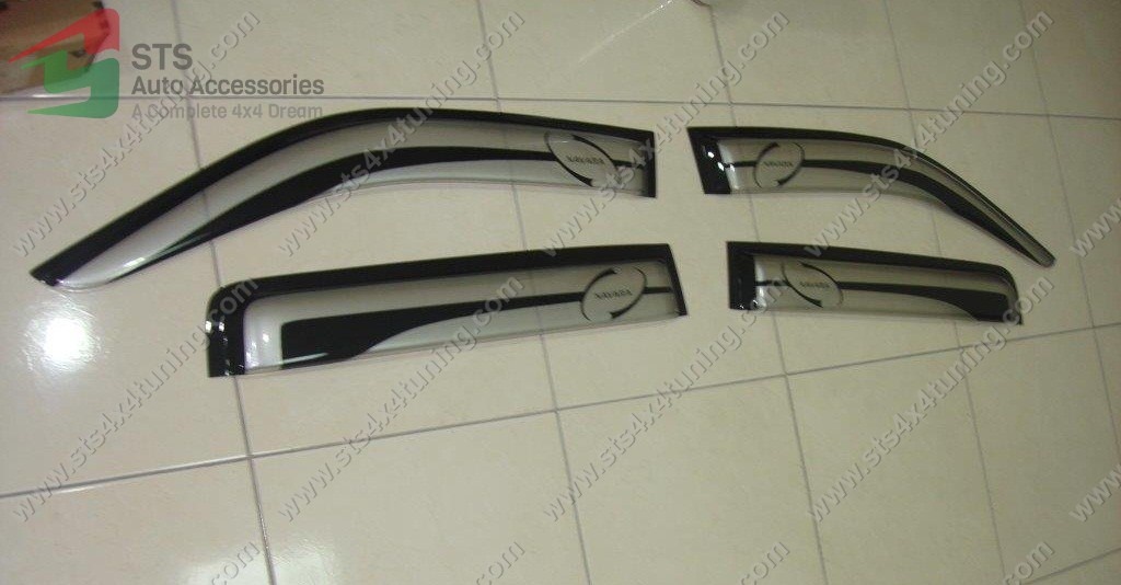 PARAVANTURI NISSAN NAVARA D40 2006-2014 ARGINTIU [4-BUC]
