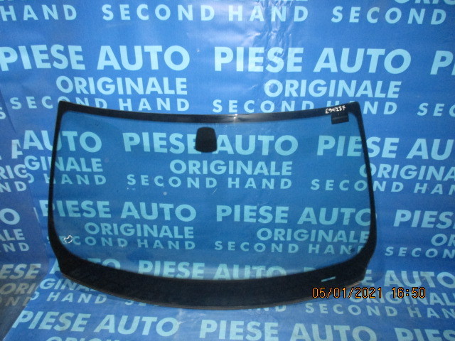 Parbriz BMW E90 2006 (ciobit)
