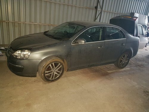 Parbriz cu senzori vw jetta III 2005-2010