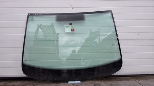 Parbriz Volkswagen Touran facelift (2006-2010) 2.0 Motorina 2008, -