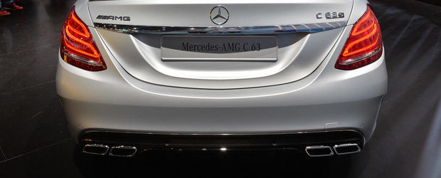 Paris 2014: Noul Mercedes C63 AMG isi asteapta rivalii la semafor