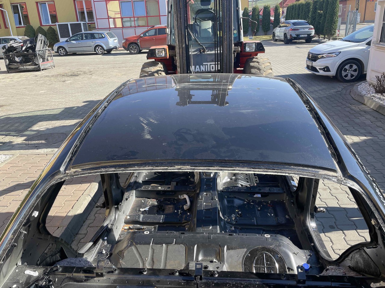 PAVILION MERCEDES C-CLASS - - (2014 2018)
