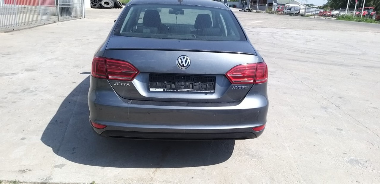 Pavilion, Volkswagen Jetta 2014 Sedan 1.4 TSI CRJA Hybrid