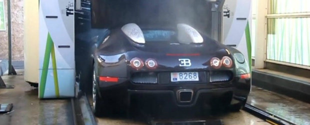 Pe bune?! NU asa se spala un Bugatti Veyron...