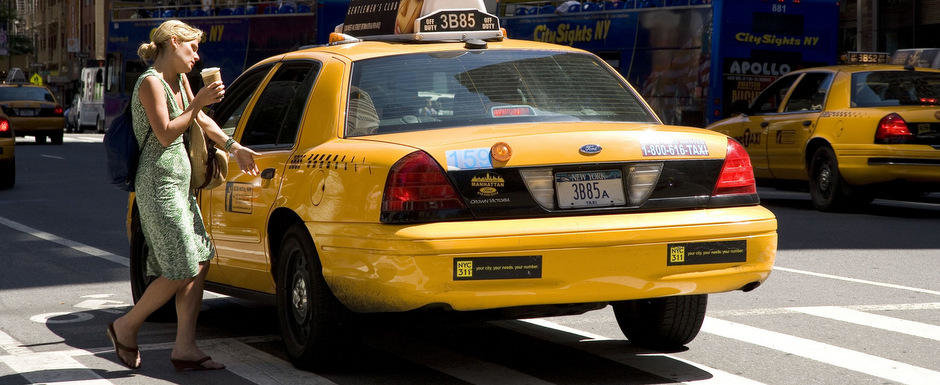 Pe tocuri la volan: Oda taximetristilor Pe tocuri la volan: Oda taximetristilor