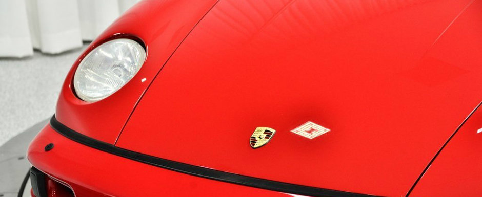 Pe vremuri, optiunea asta costa 60.000 de dolari. Unul dintre cele mai dorite Porsche-uri din cate exista costa azi o avere Pe vremuri, optiunea asta costa 60.000 de dolari. Unul dintre cele mai dorite Porsche-uri din cate exista costa azi o avere