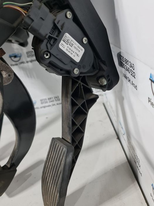 Pedala accelerație Opel Astra K 13373776