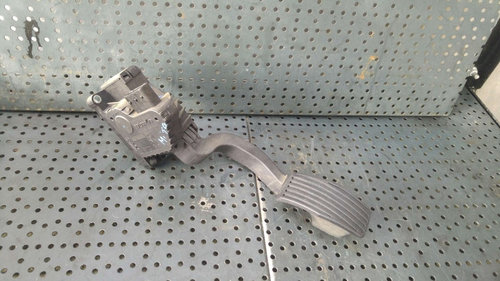 Pedala acceleratie 1.3 cdti fiat grande punto 55702020